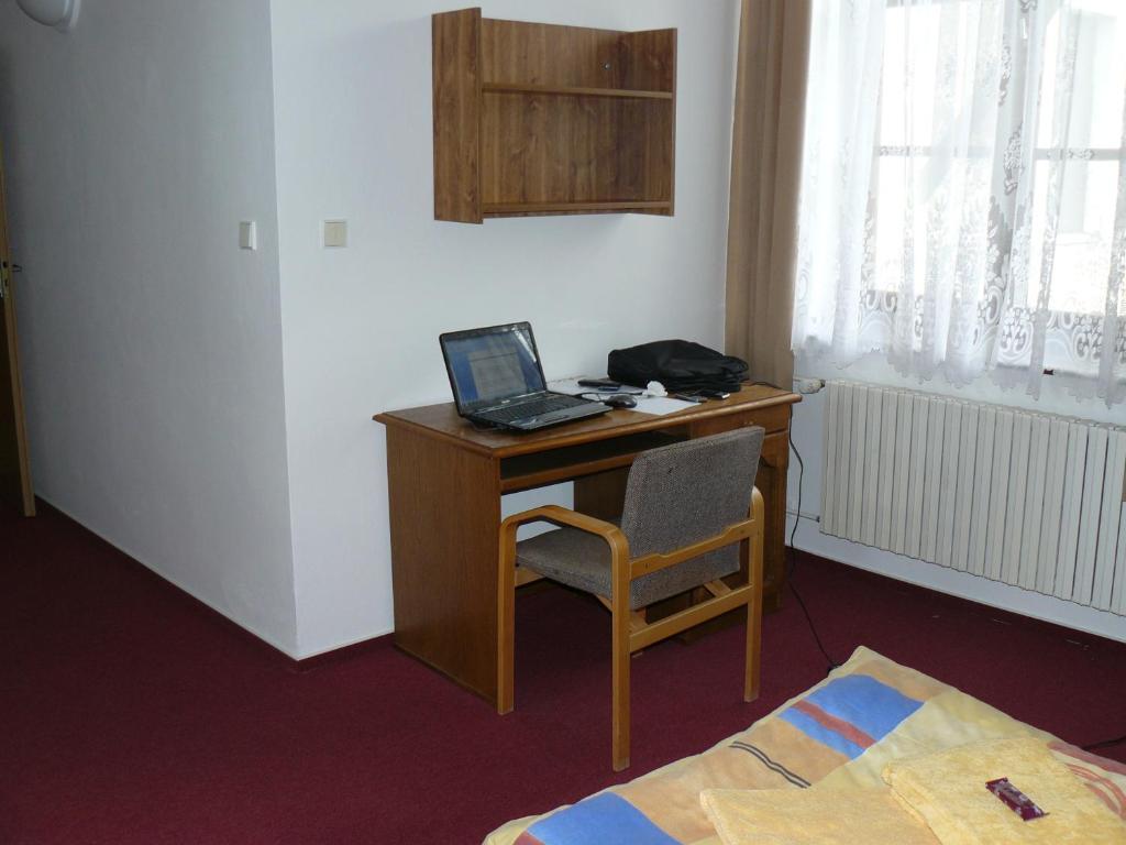 Koleje Zamecek Hotel Lednice Room photo