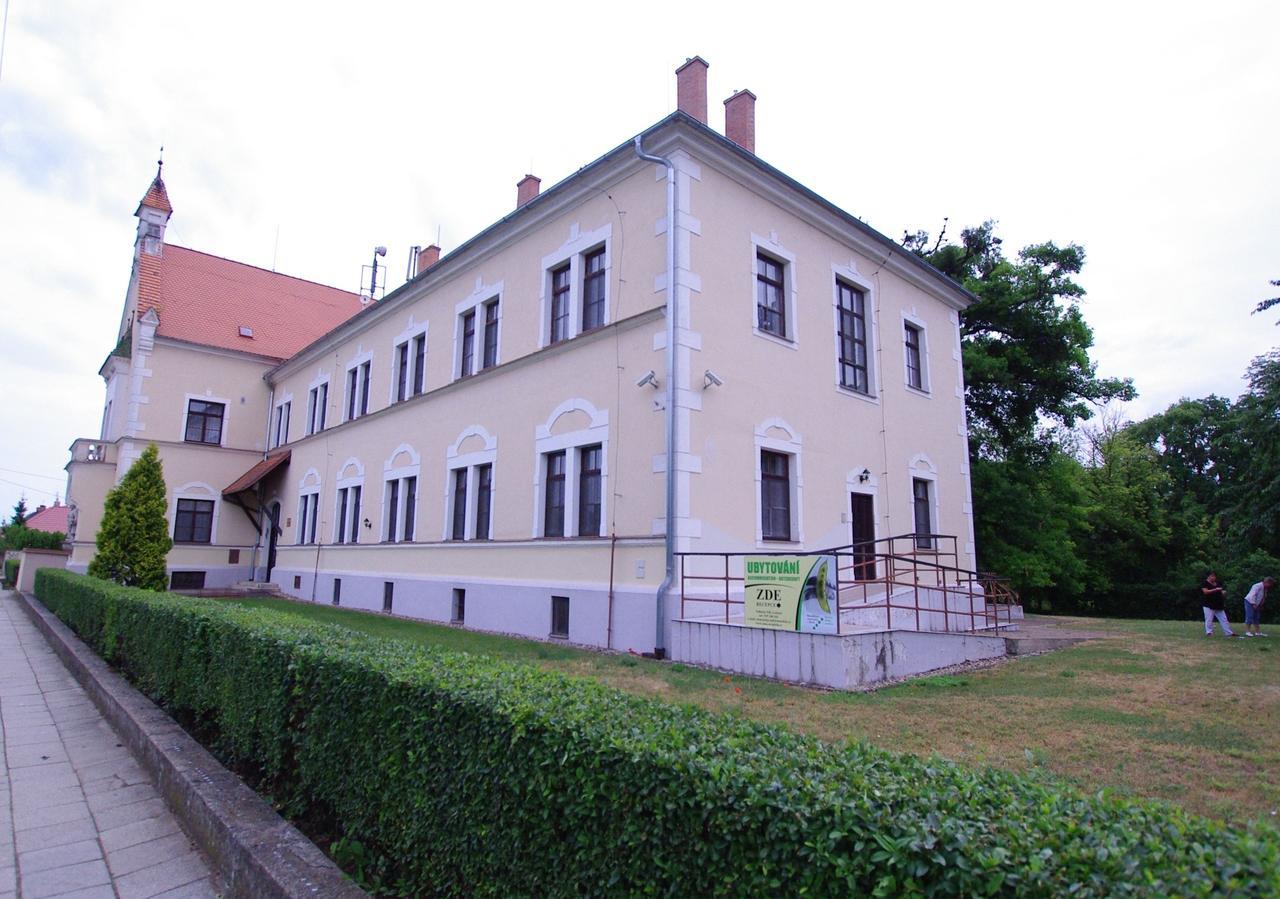Koleje Zamecek Hotel Lednice Exterior photo